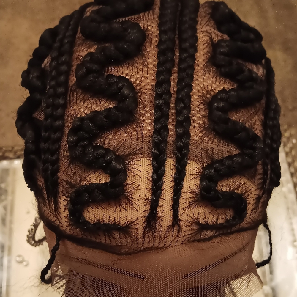 Wig - Picture 3 of 5